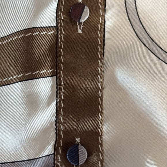 Rani Arabella 100% Silk Women’s Size Large Button Down Shirt - Picture 7 of 7